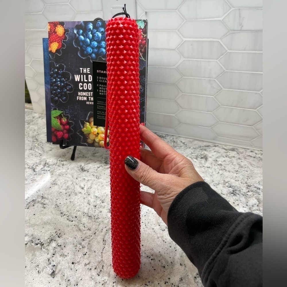 Starbucks 2024 Holiday Red Studded Bling Case & Reusable Straw Kit. NWT - Picture 2 of 7